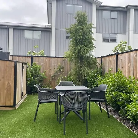 Parkside Retreat - 3 Beds -Sleeps 6 Near Westfield Villa Christchurch Exterior photo