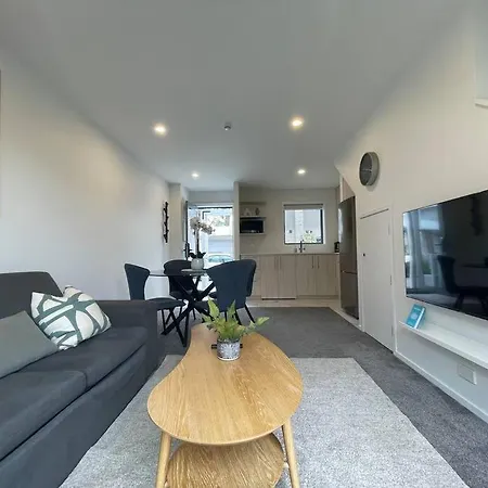 Parkside Retreat - 3 Beds -Sleeps 6 Near Westfield Villa Christchurch Exterior photo